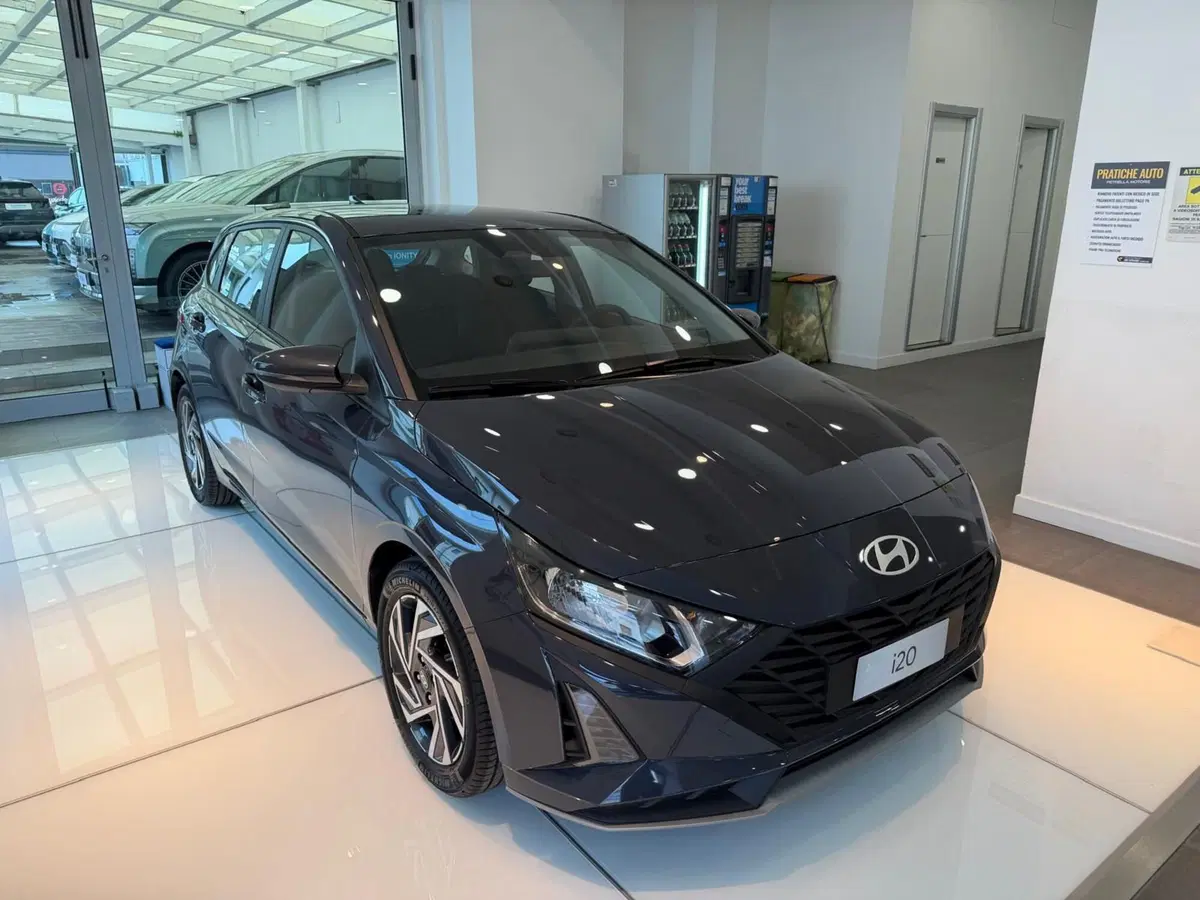 Hyundai i20 nuova a Napoli