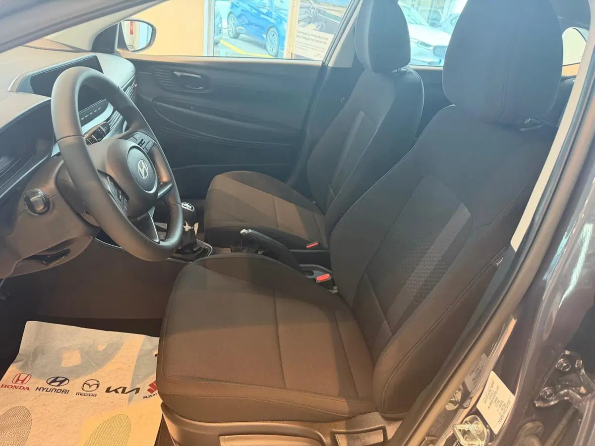 Hyundai i20 nuova a Napoli (7)