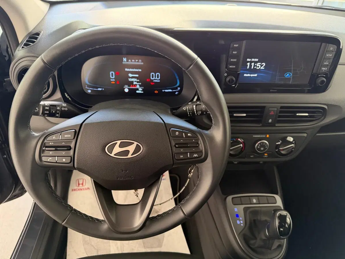 Hyundai i10 usata a Napoli (11)
