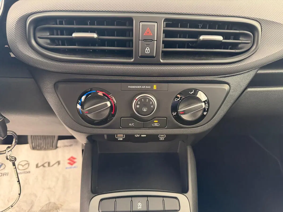 Hyundai i10 usata a Napoli (15)