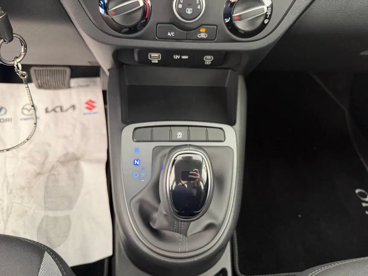 Hyundai i10 usata a Napoli (16)