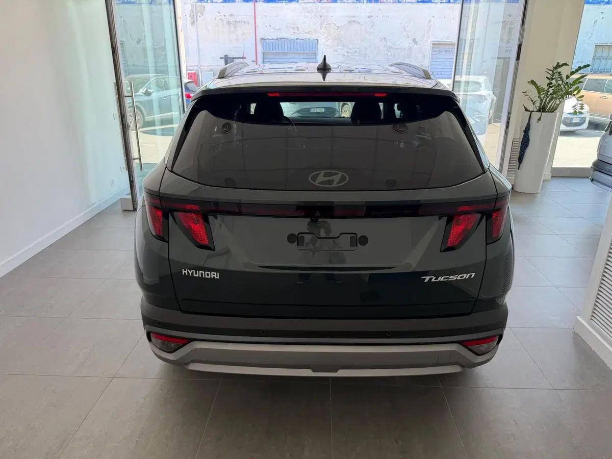 Hyundai Tucson nuova a Napoli (6)