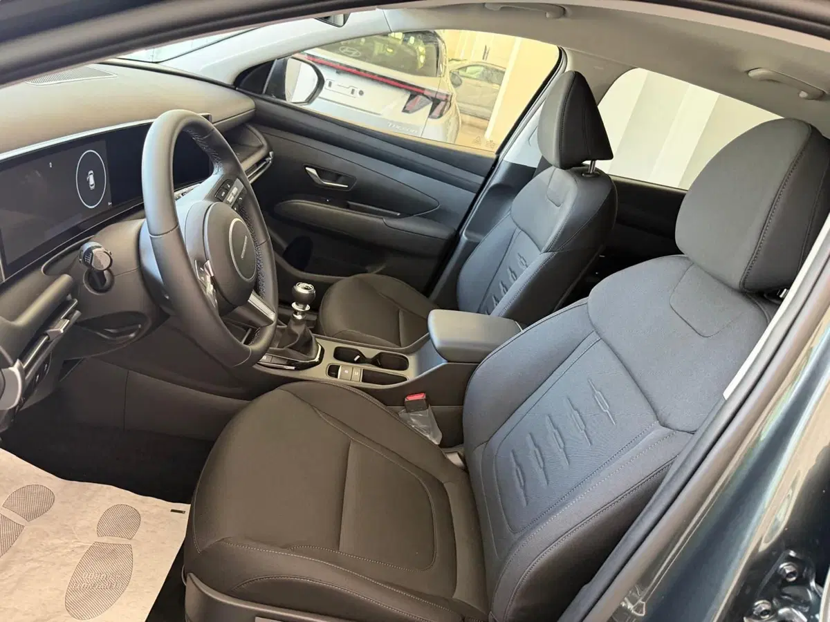 Hyundai Tucson nuova a Napoli (7)