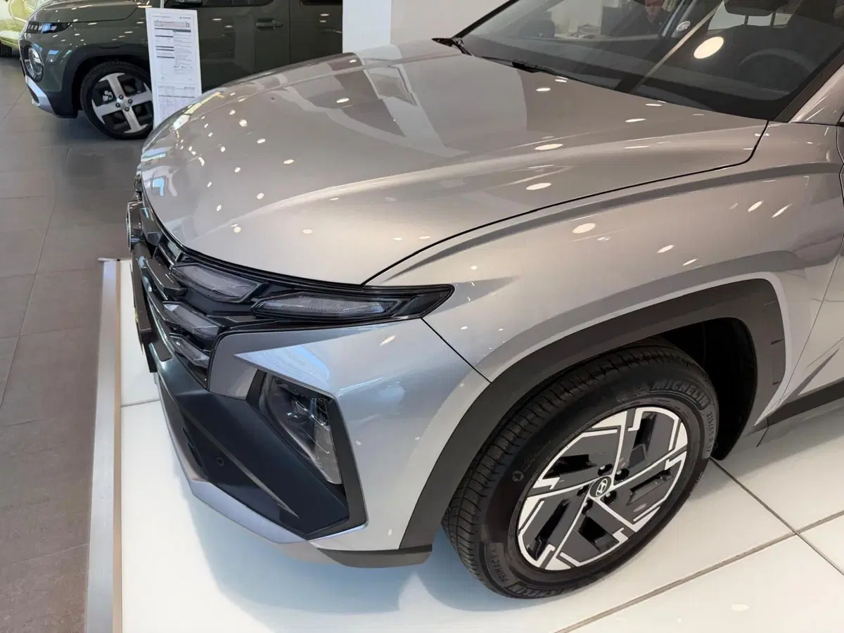 Hyundai Tucson nuova a Napoli (14)