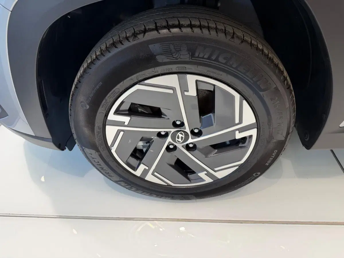Hyundai Tucson nuova a Napoli (16)