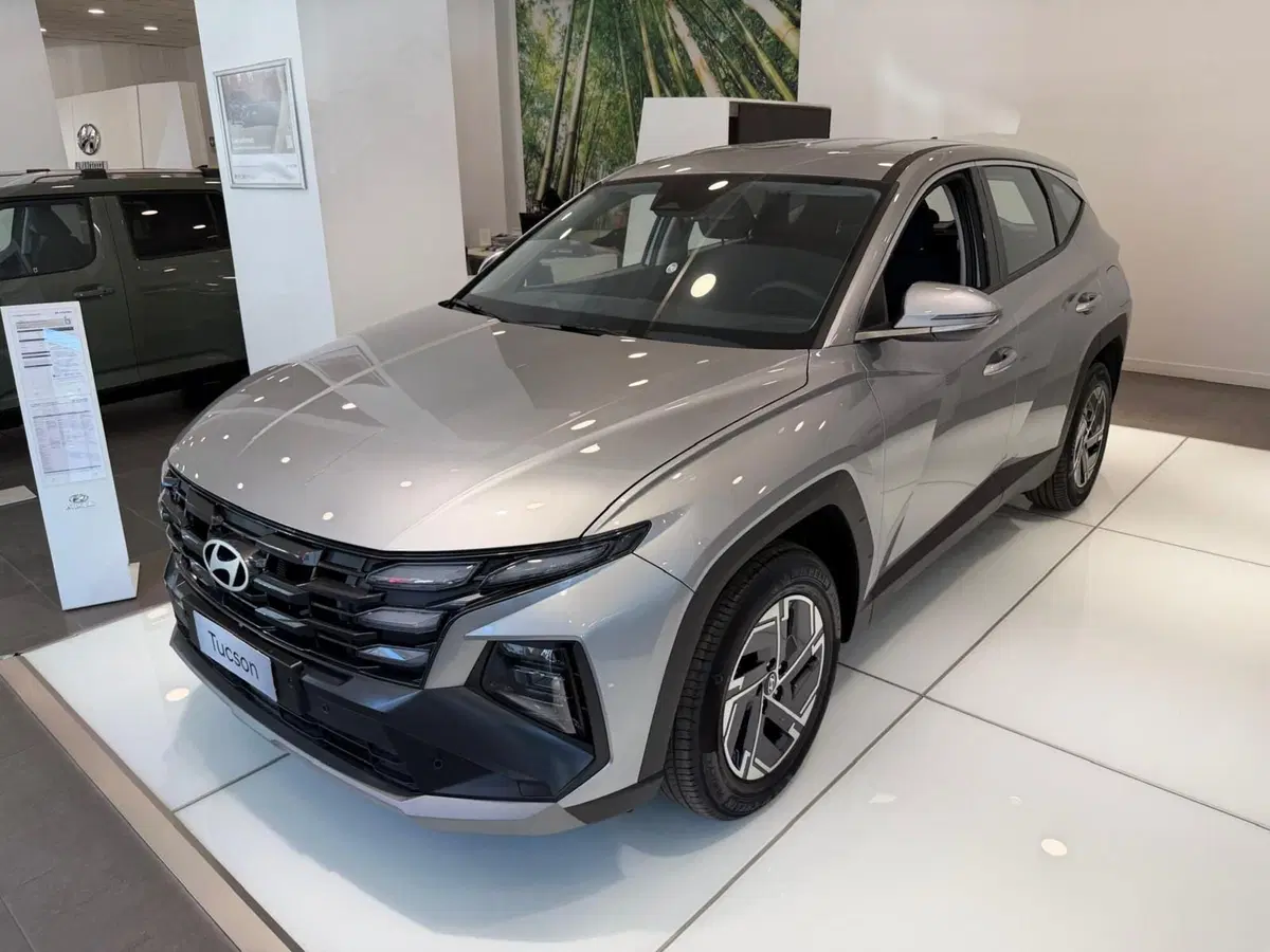 Hyundai Tucson nuova a Napoli (2)