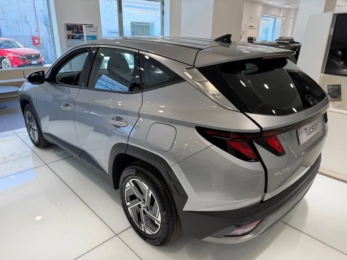 Hyundai Tucson nuova a Napoli (4)