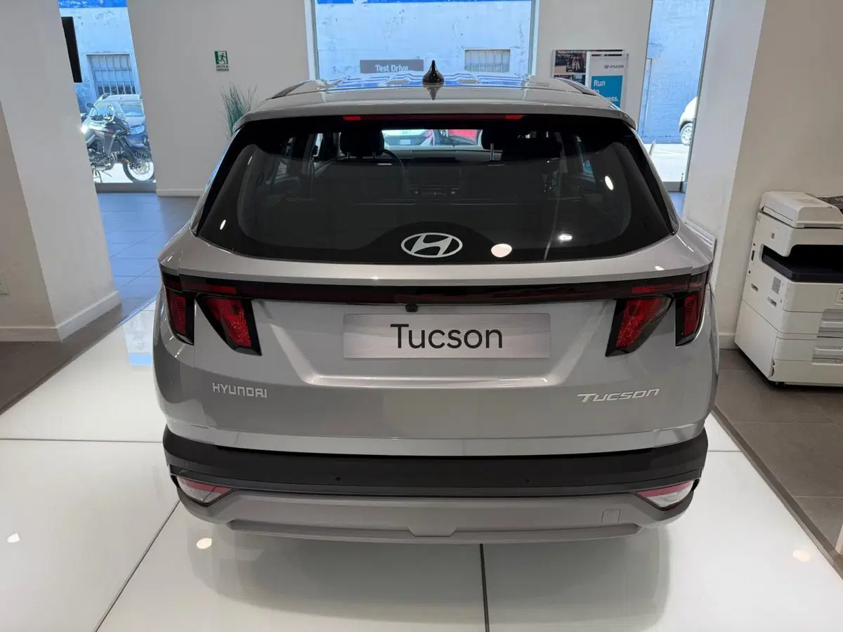 Hyundai Tucson nuova a Napoli (6)
