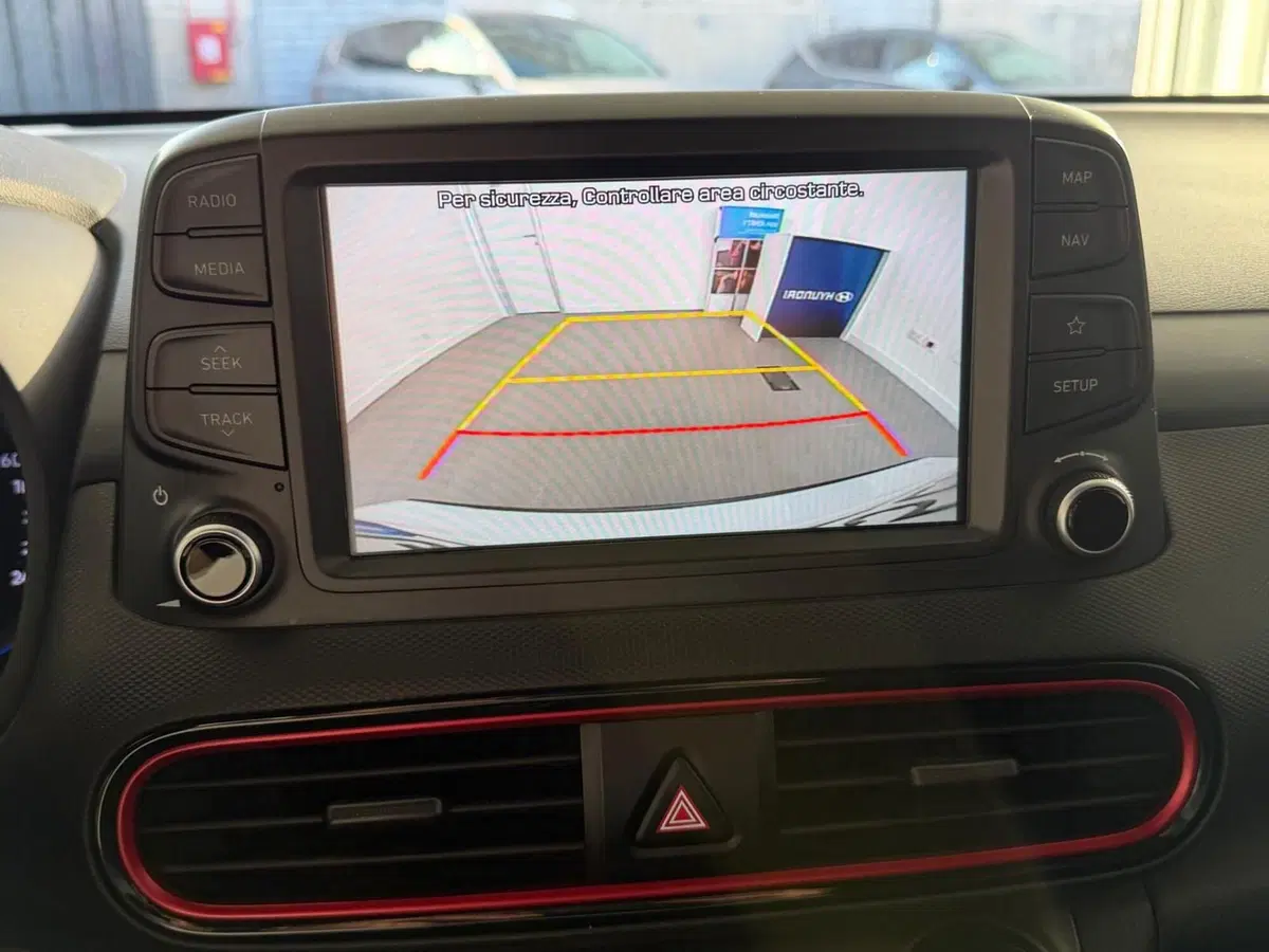 Hyundai Kona usata a Napoli (13)