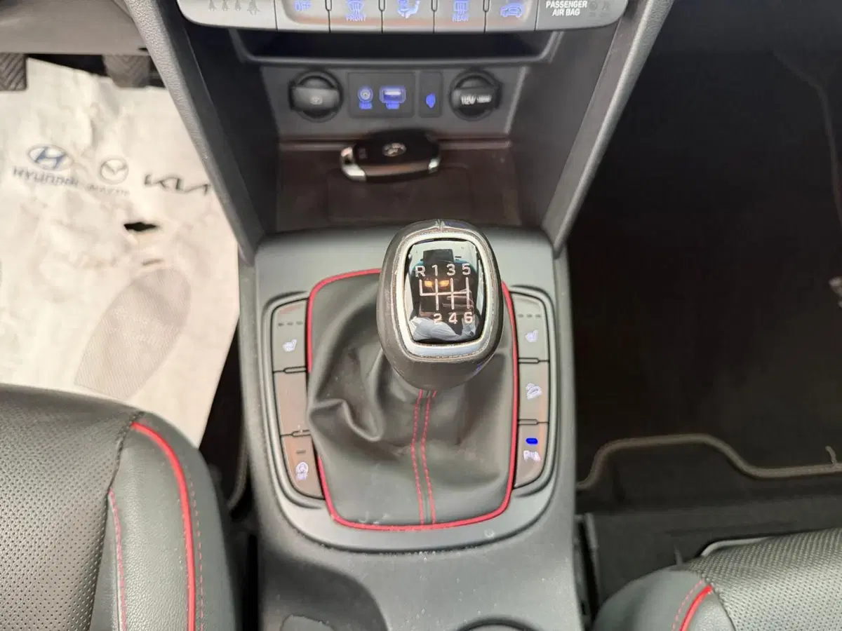 Hyundai Kona usata a Napoli (15)