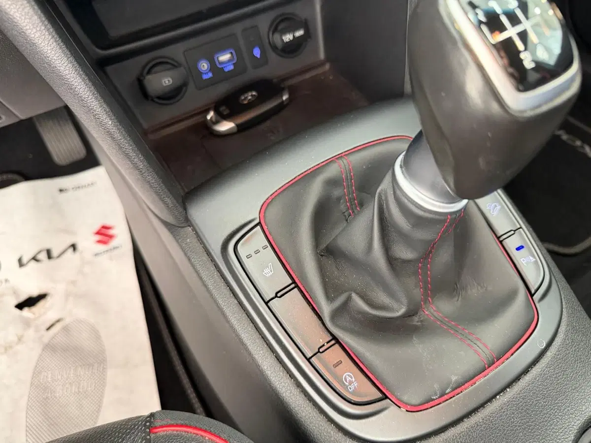 Hyundai Kona usata a Napoli (16)