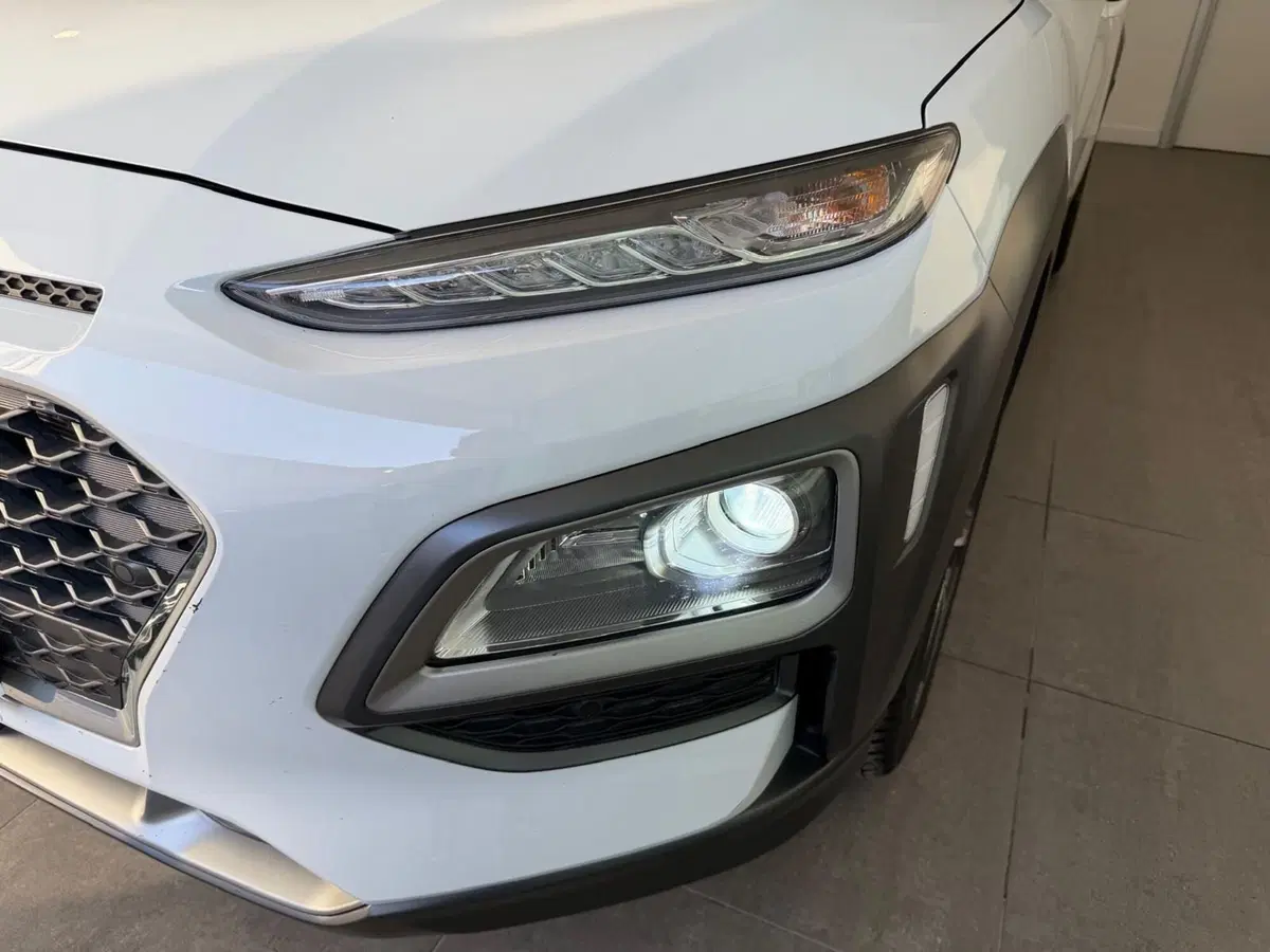 Hyundai Kona usata a Napoli (20)