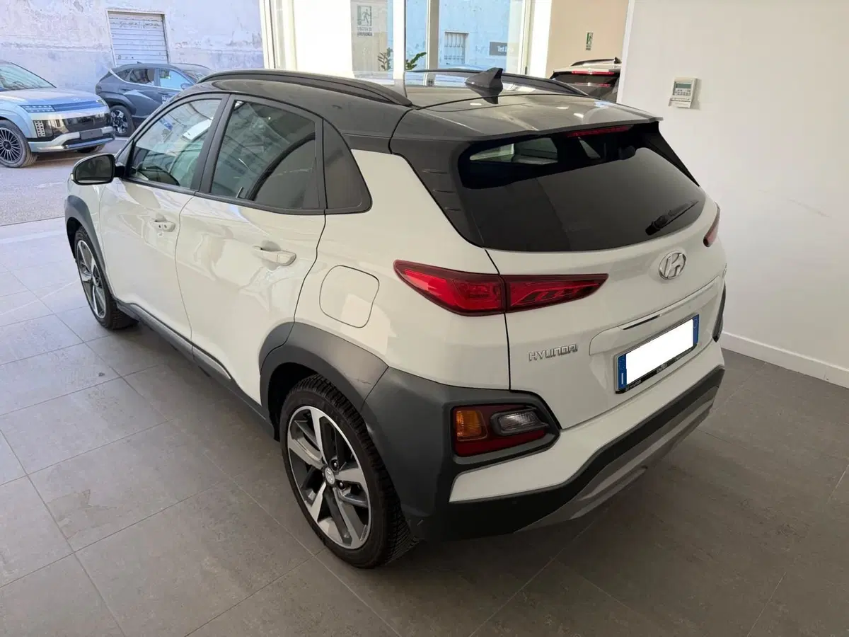 Hyundai Kona usata a Napoli (4)