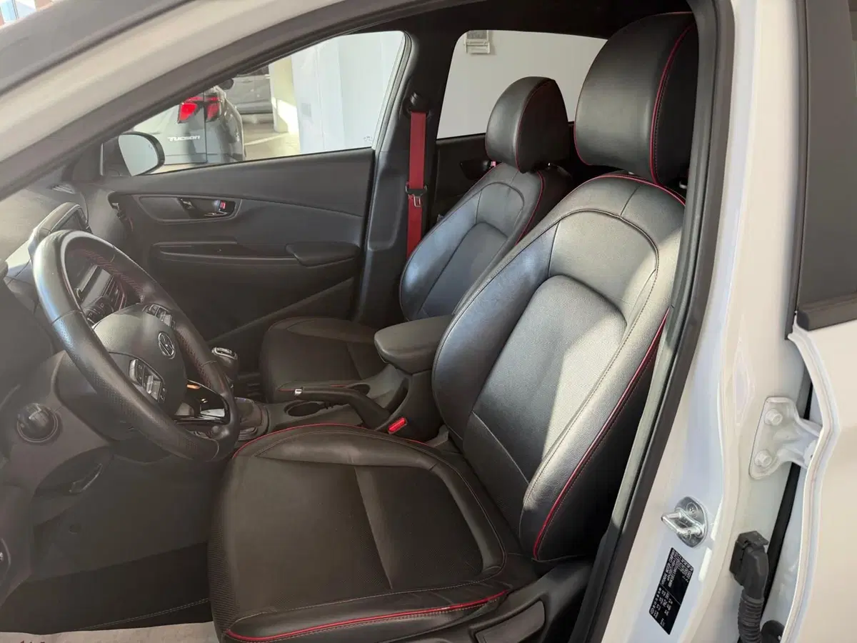 Hyundai Kona usata a Napoli (7)