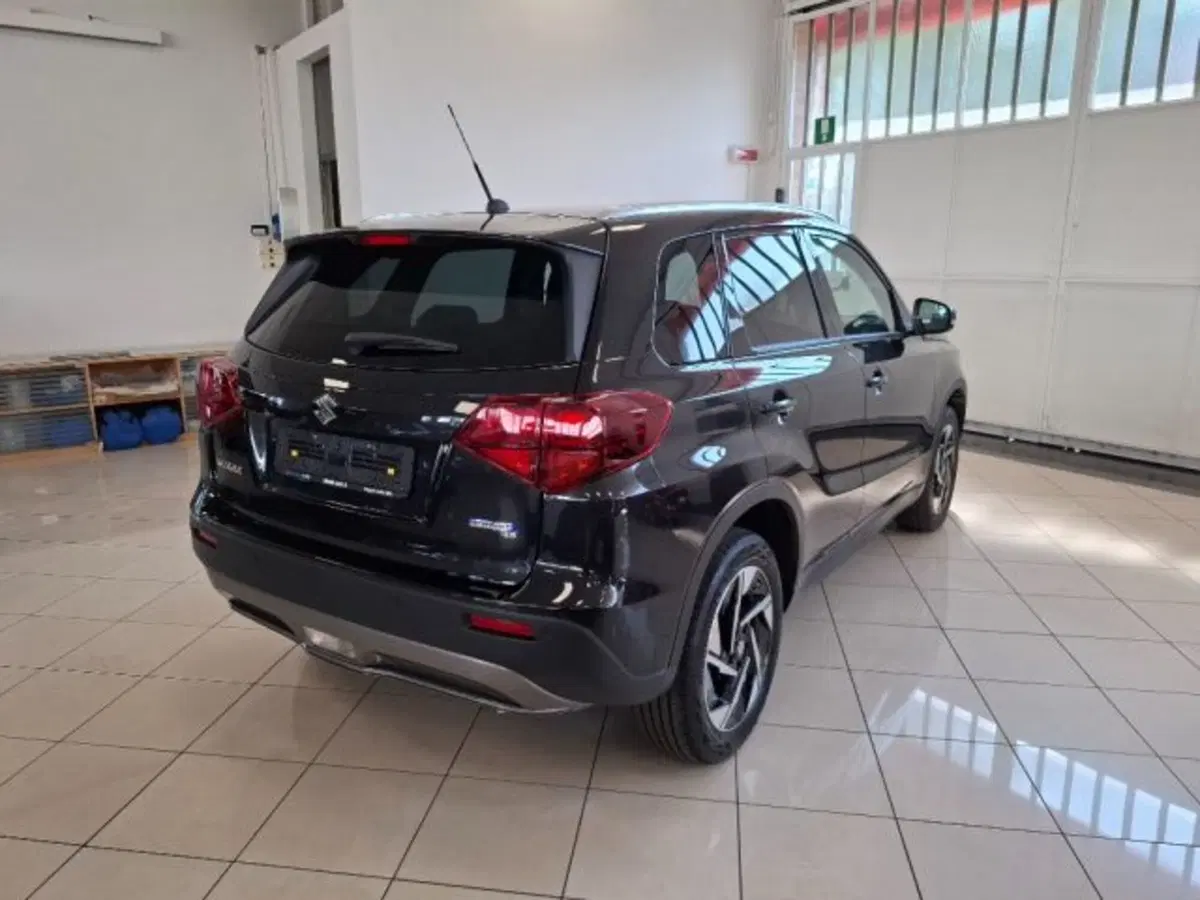 Suzuki Vitara nuova a Reggio Emilia (5)