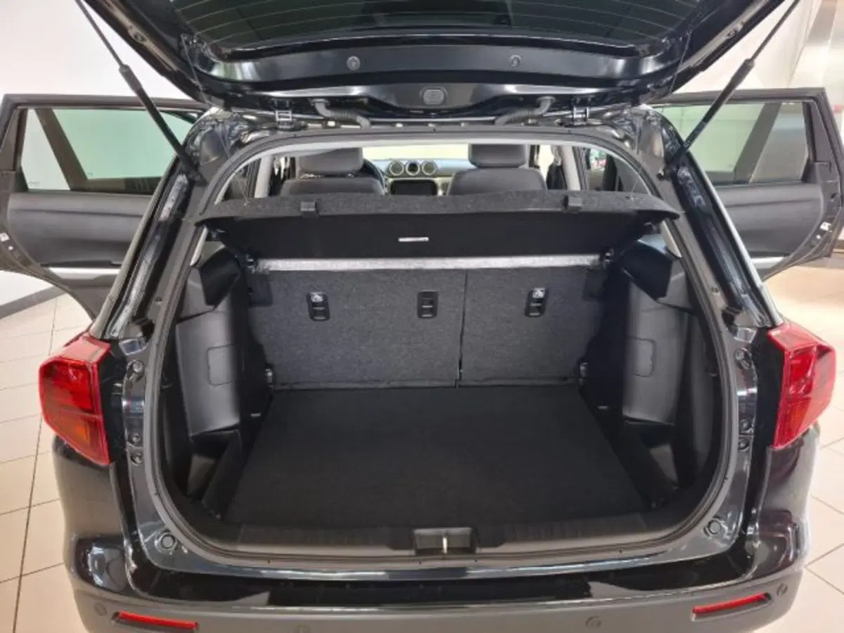 Suzuki Vitara nuova a Reggio Emilia (15)