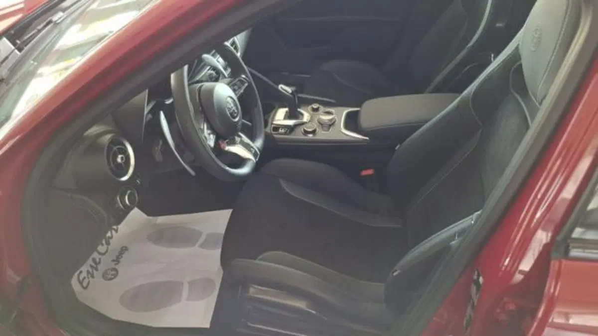 Alfa Romeo Giulia nuova a Padova (9)