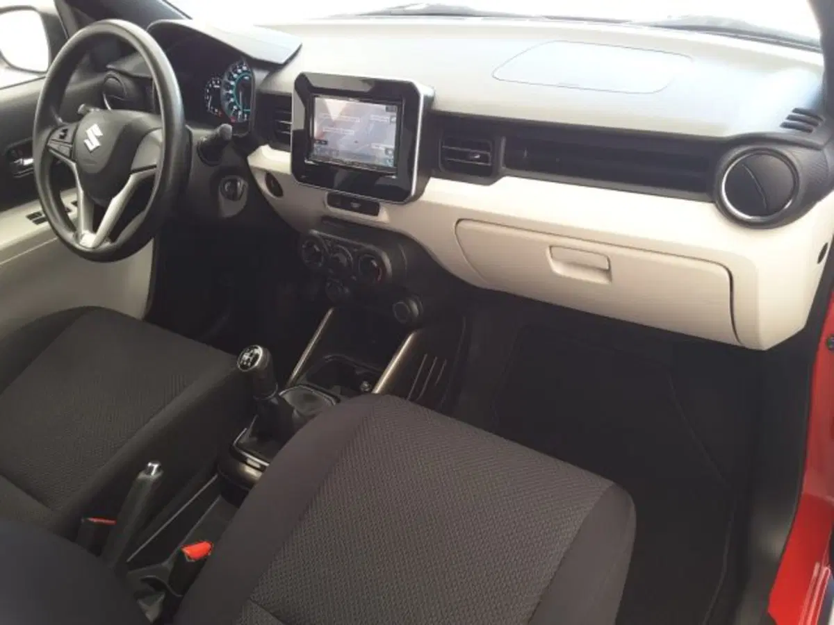 Suzuki Ignis usata a Firenze (10)