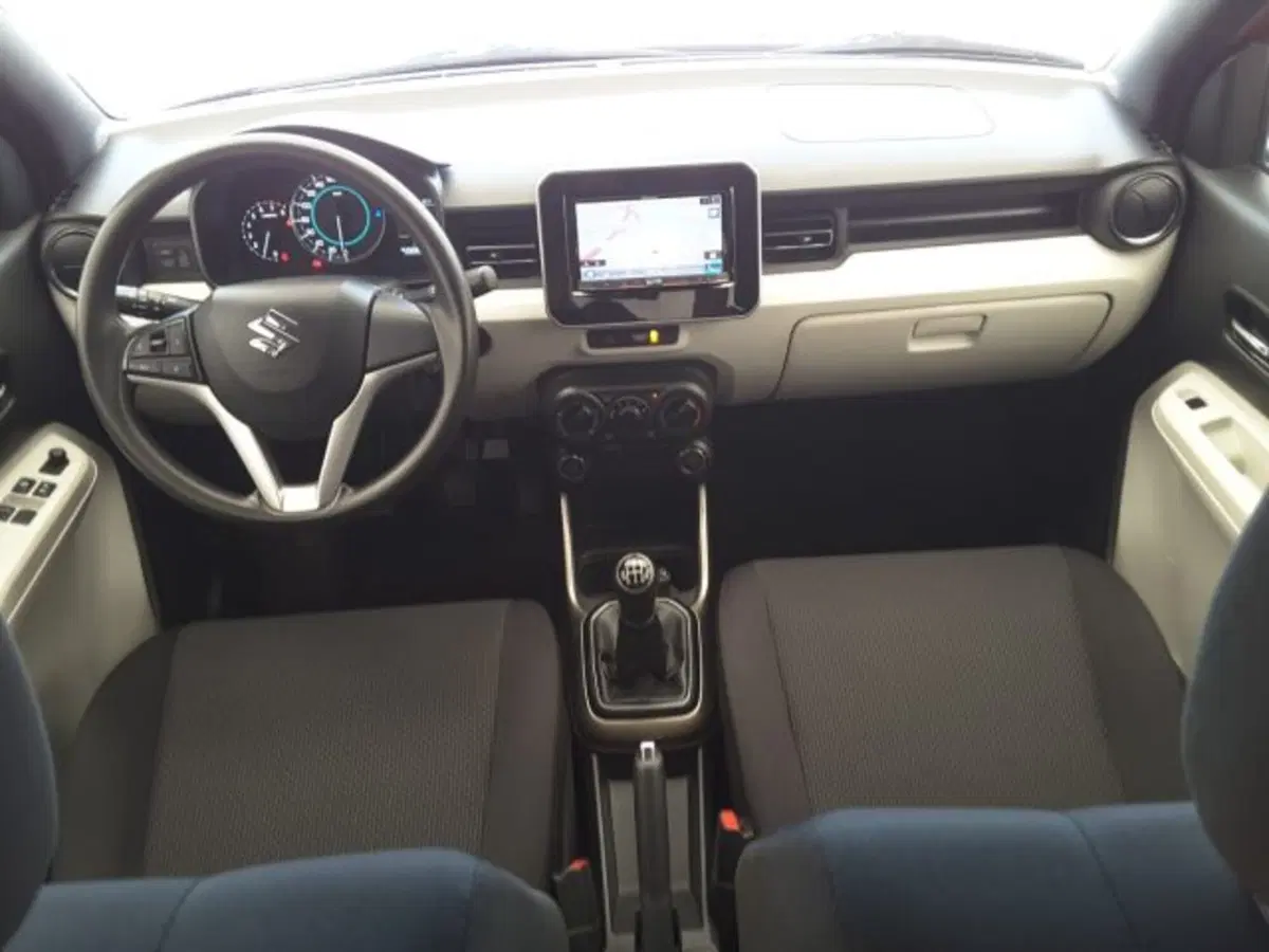 Suzuki Ignis usata a Firenze (9)