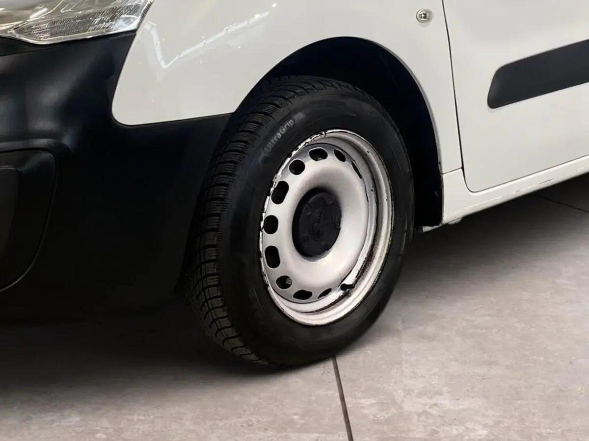 Peugeot Partner Furgone usata a Torino (15)