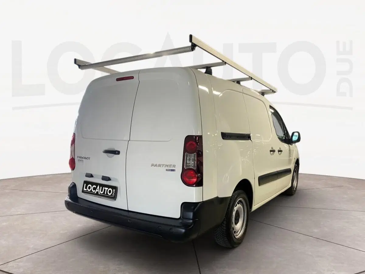 Peugeot Partner Furgone usata a Torino (3)