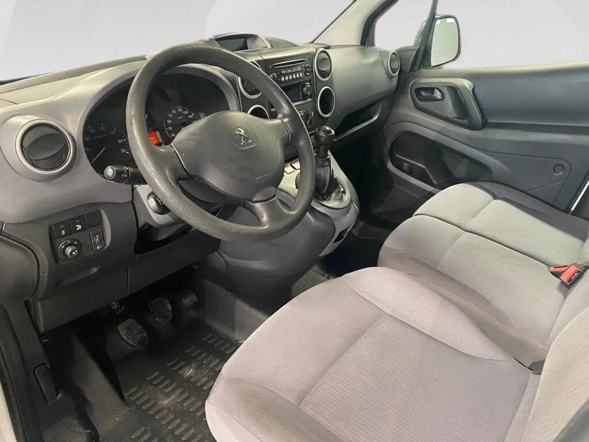 Peugeot Partner Furgone usata a Torino (5)