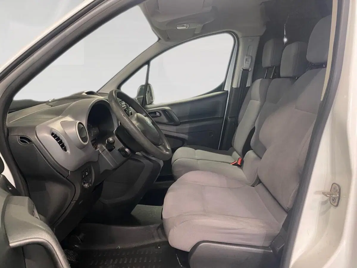 Peugeot Partner Furgone usata a Torino (6)