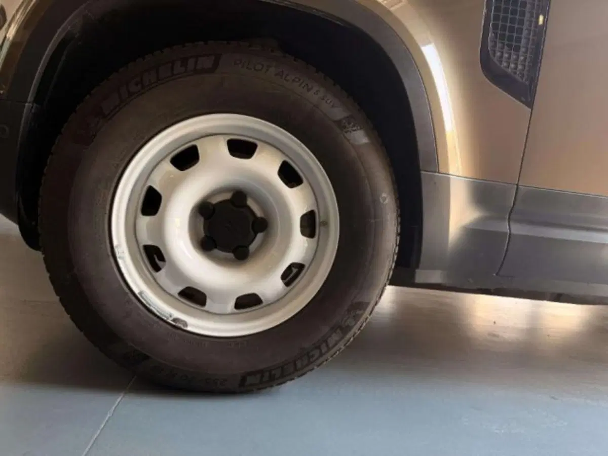 Land Rover Defender usata a Siena (16)