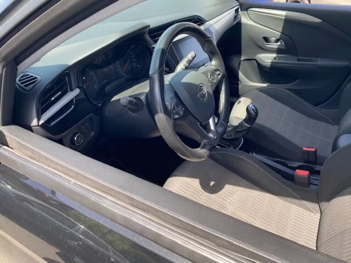 Opel Corsa usata a Catania (12)