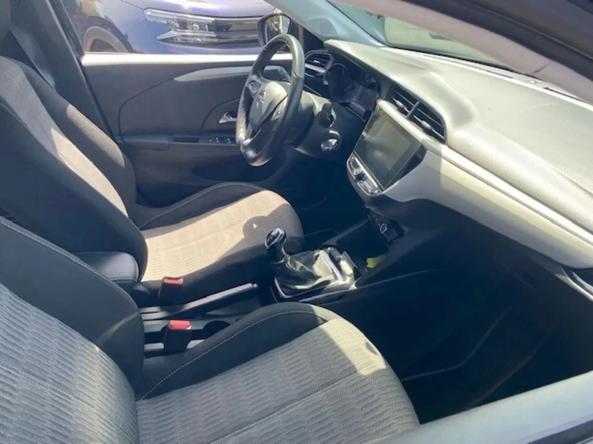 Opel Corsa usata a Catania (13)