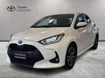 Toyota Yaris 1.5 Hybrid 5 porte Trend del 2022 usata a Prato