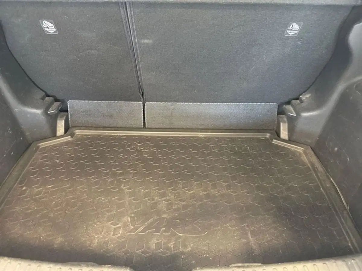 Toyota Yaris usata a Prato (12)