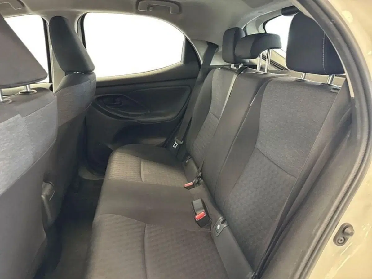 Toyota Yaris usata a Prato (15)