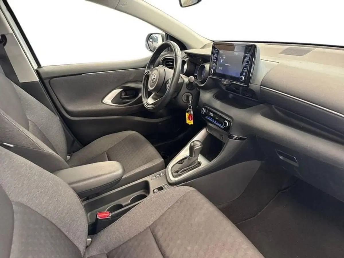 Toyota Yaris usata a Prato (16)