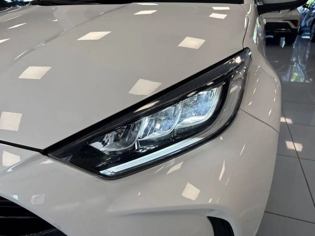 Toyota Yaris usata a Prato (8)