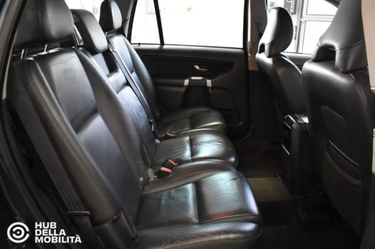 Volvo XC90 usata a Perugia (18)