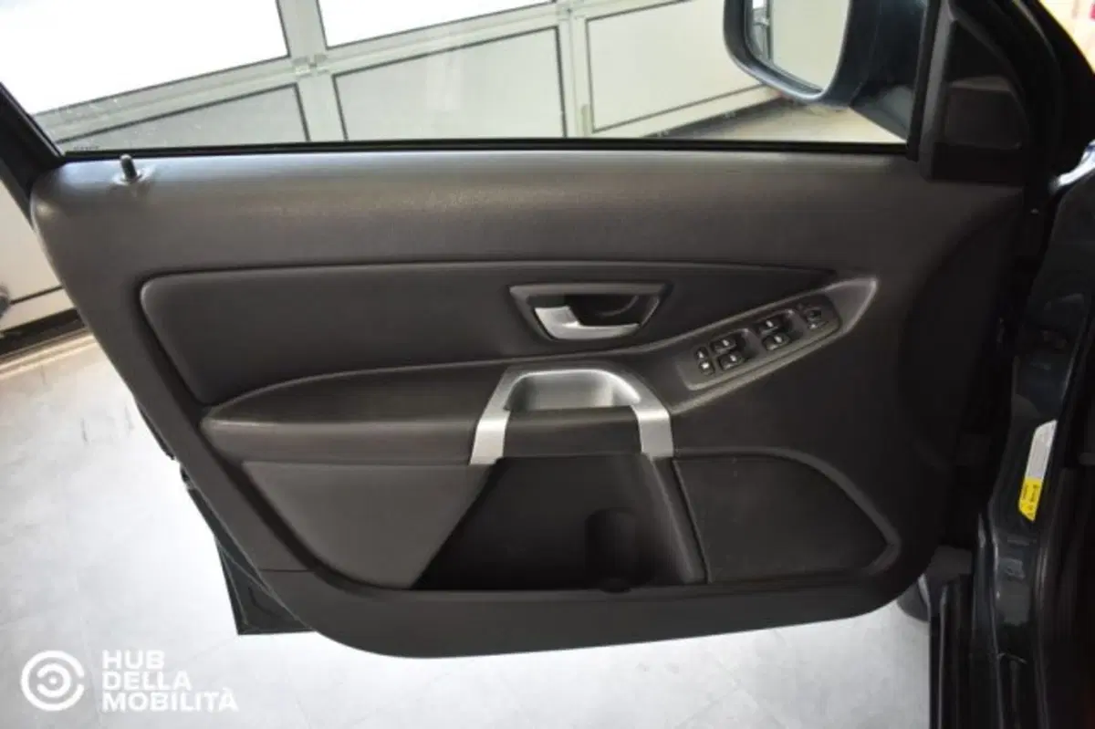 Volvo XC90 usata a Perugia (7)