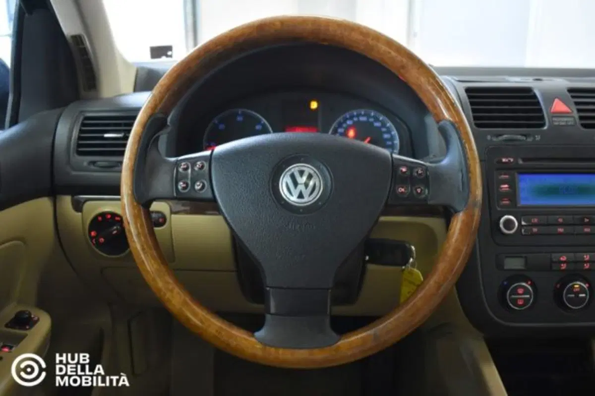 Volkswagen Golf usata a Perugia (9)