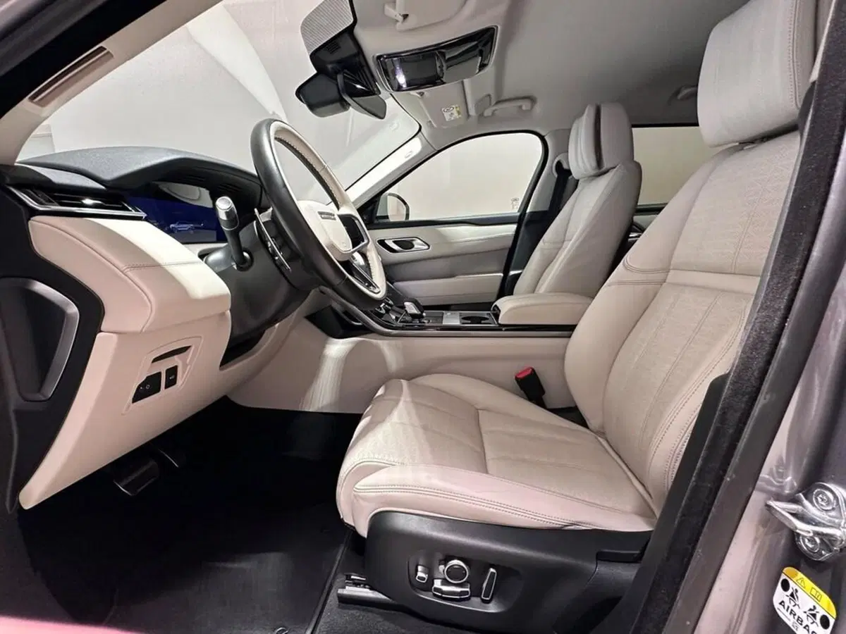 Land Rover Range Rover Velar usata a Varese (10)