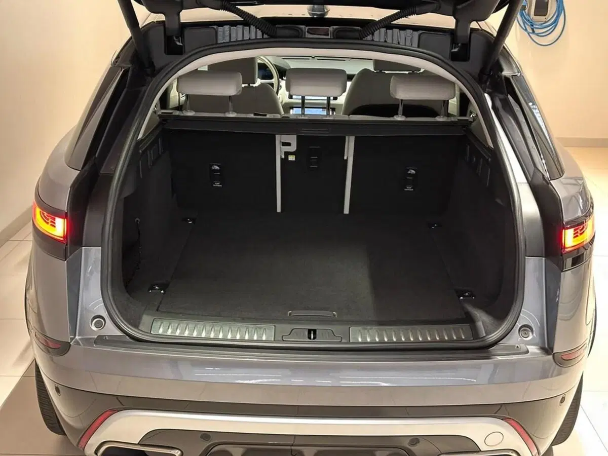 Land Rover Range Rover Velar usata a Varese (7)