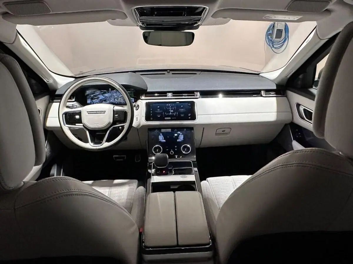 Land Rover Range Rover Velar usata a Varese (9)