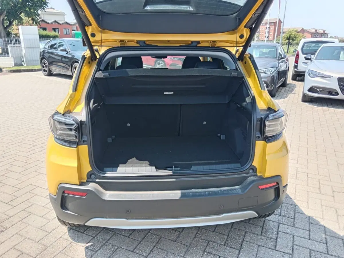Jeep Avenger usata a Alessandria (7)