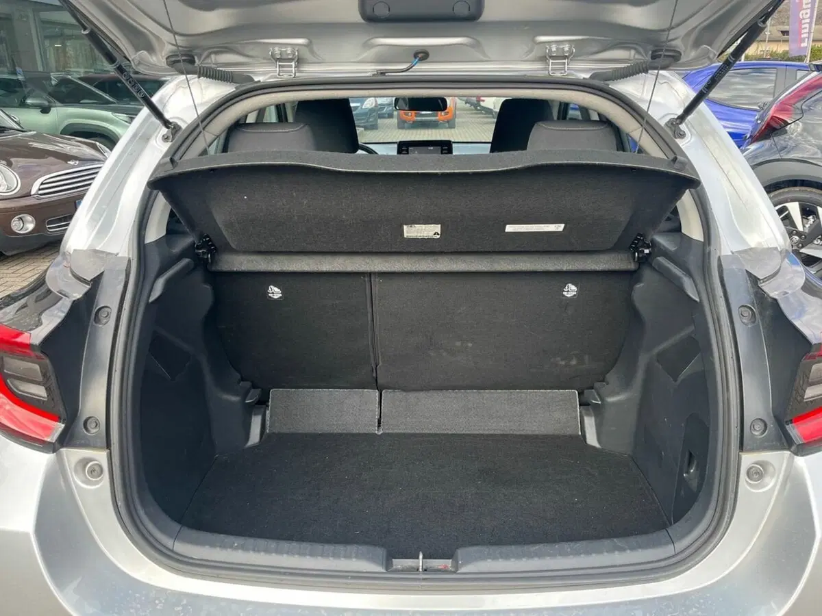 Toyota Yaris usata a Sondrio (13)