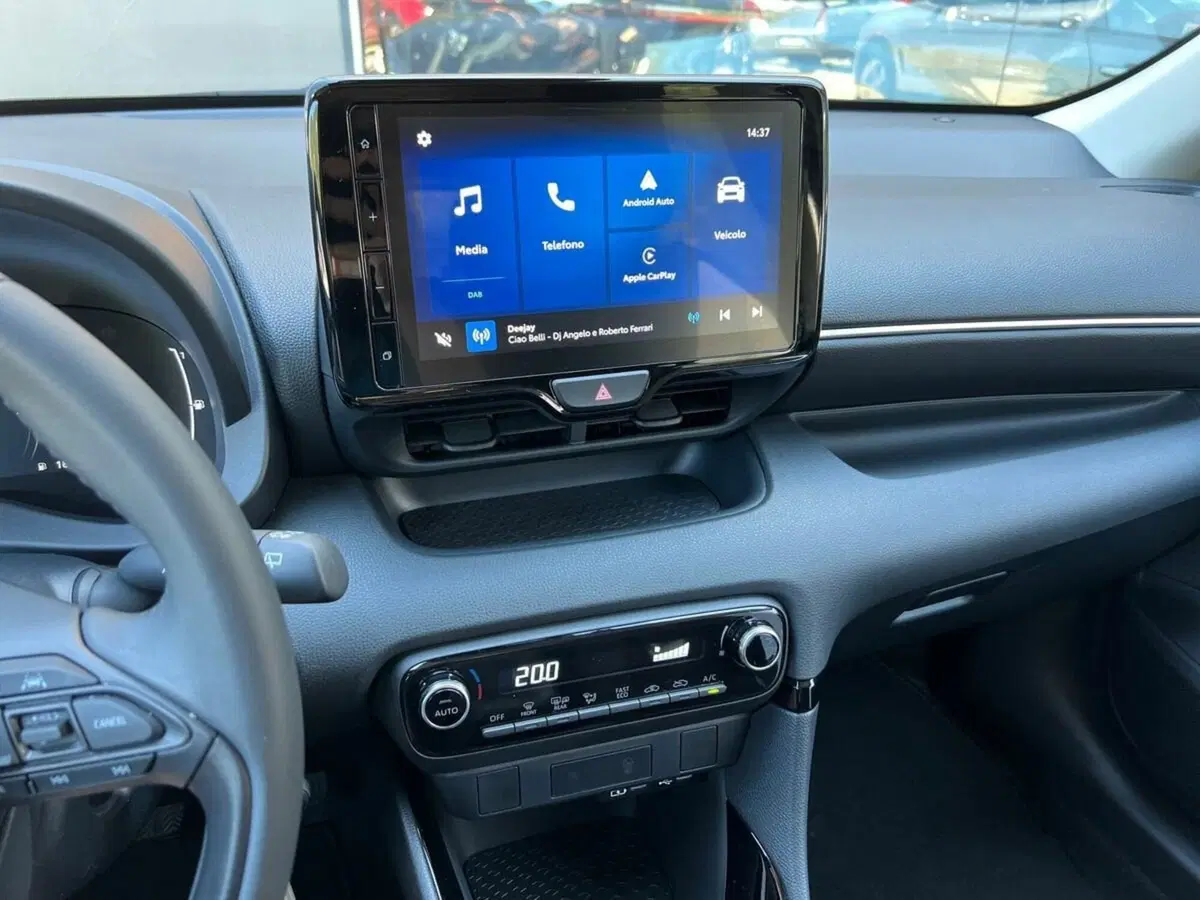 Toyota Yaris usata a Sondrio (9)