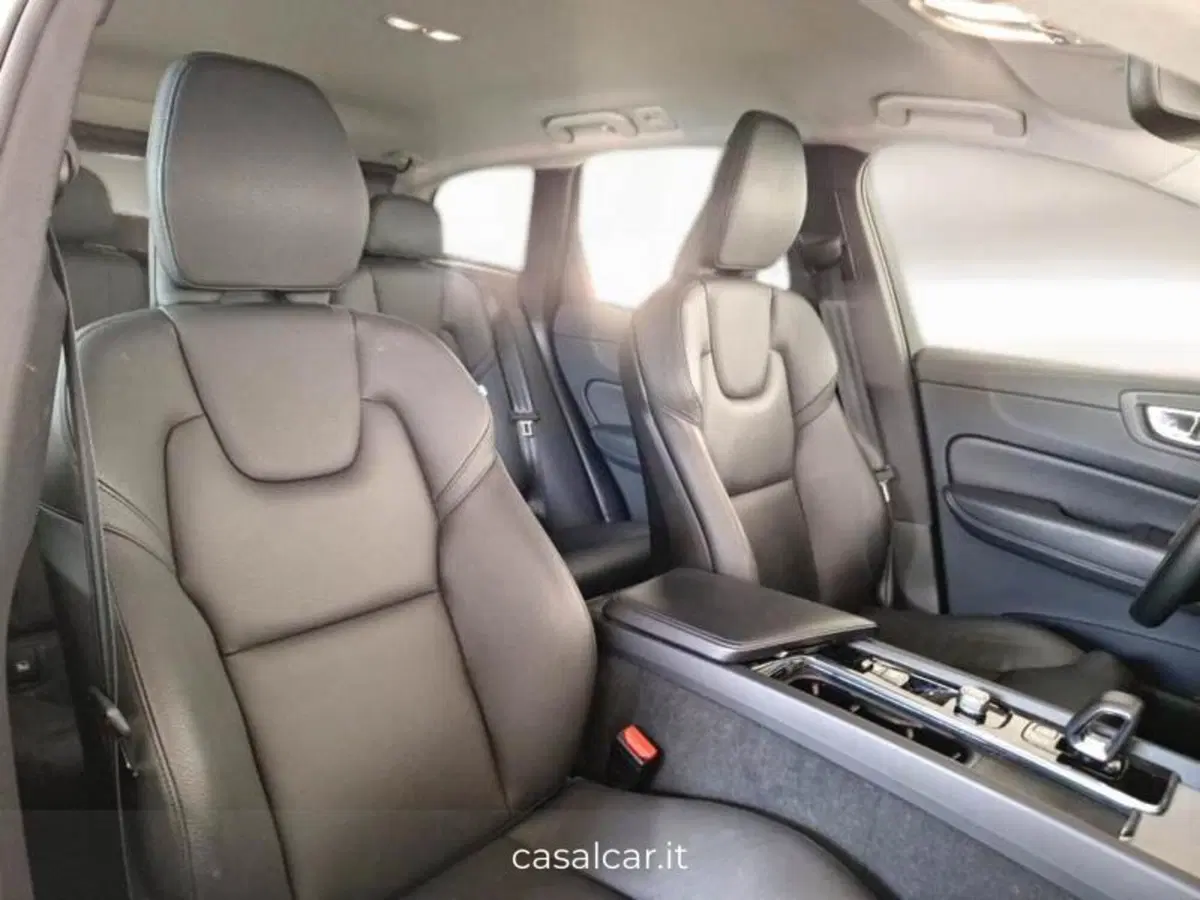 Volvo XC60 usata a Salerno (11)