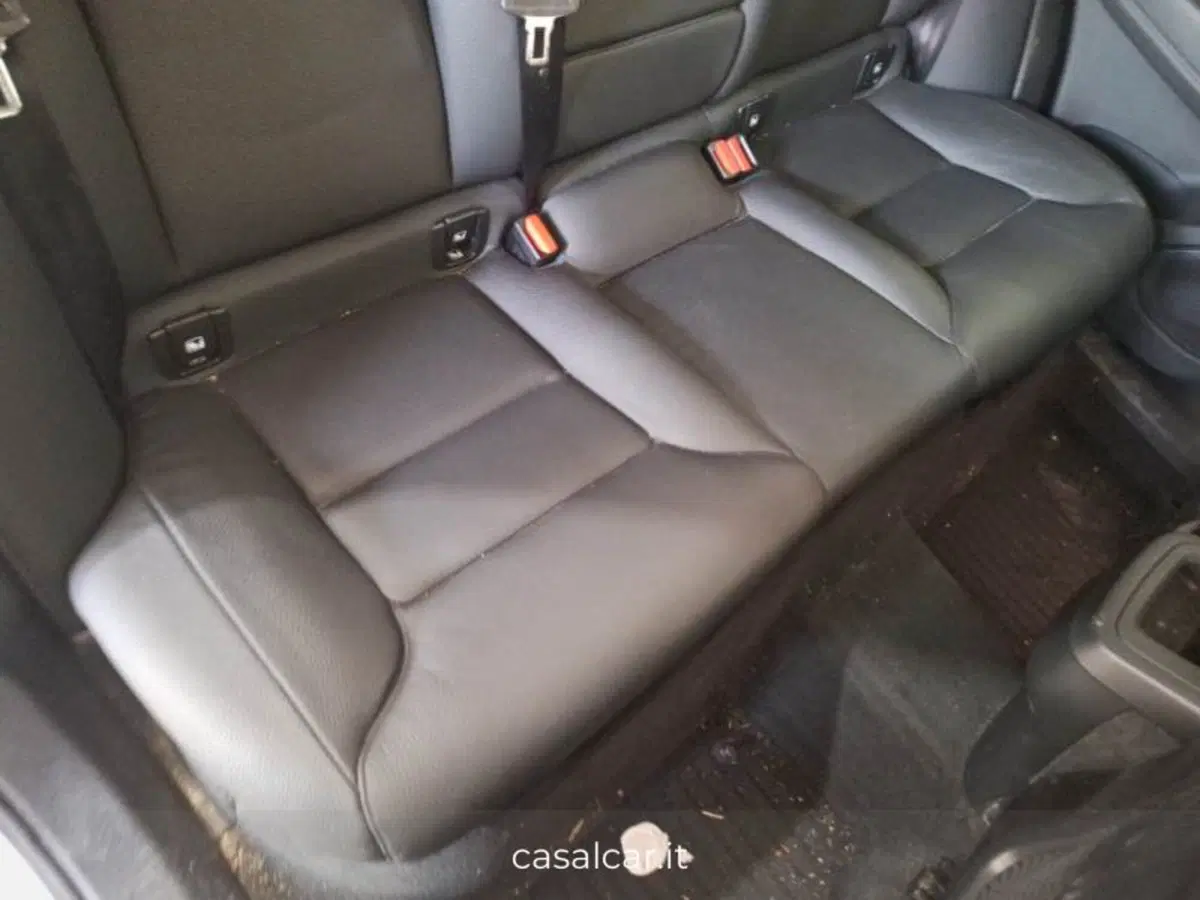 Volvo XC60 usata a Salerno (15)