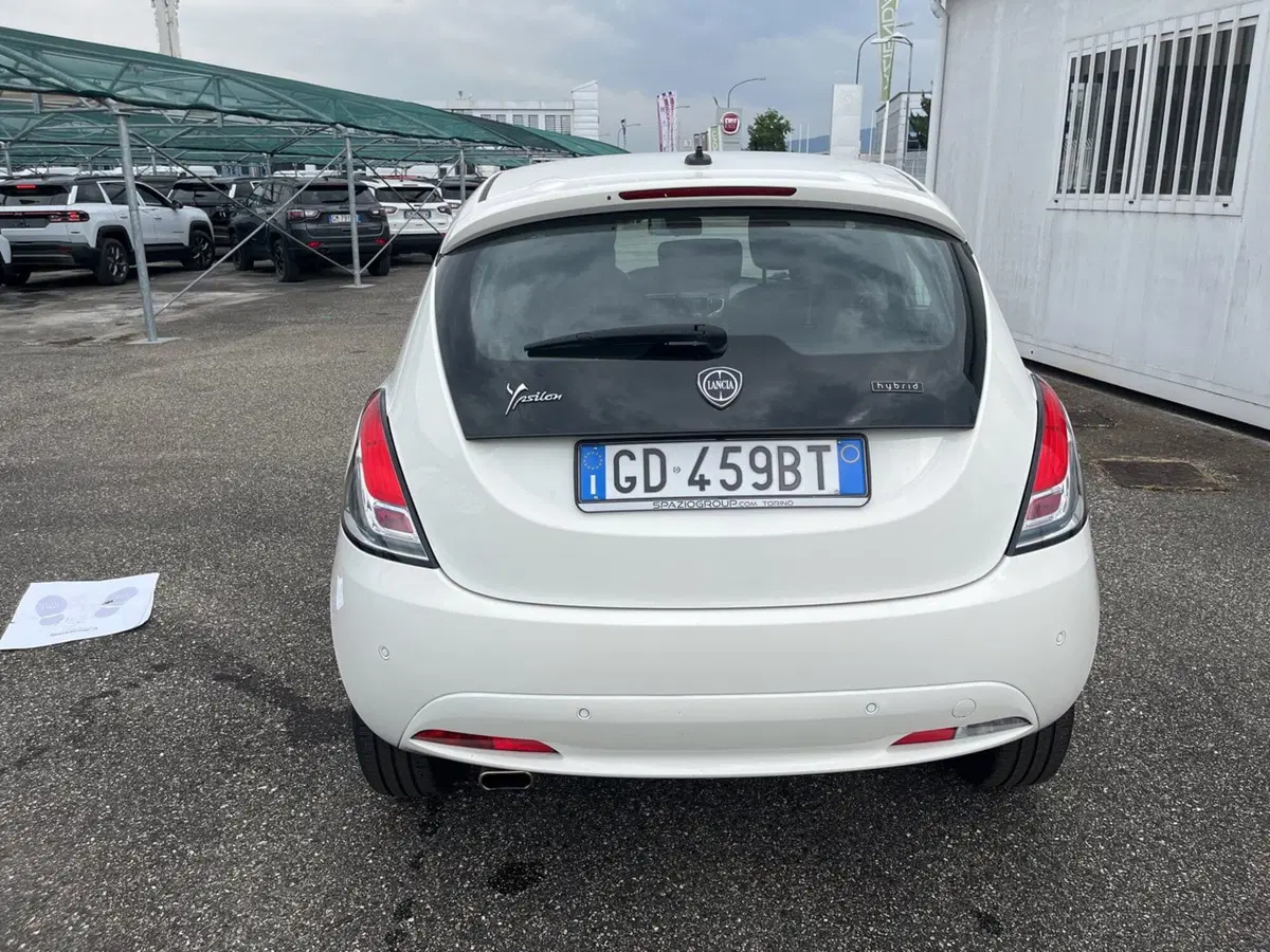 Lancia Ypsilon usata a Torino (5)