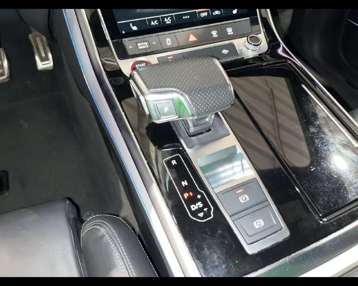 Audi RS Q8 usata a Torino (6)