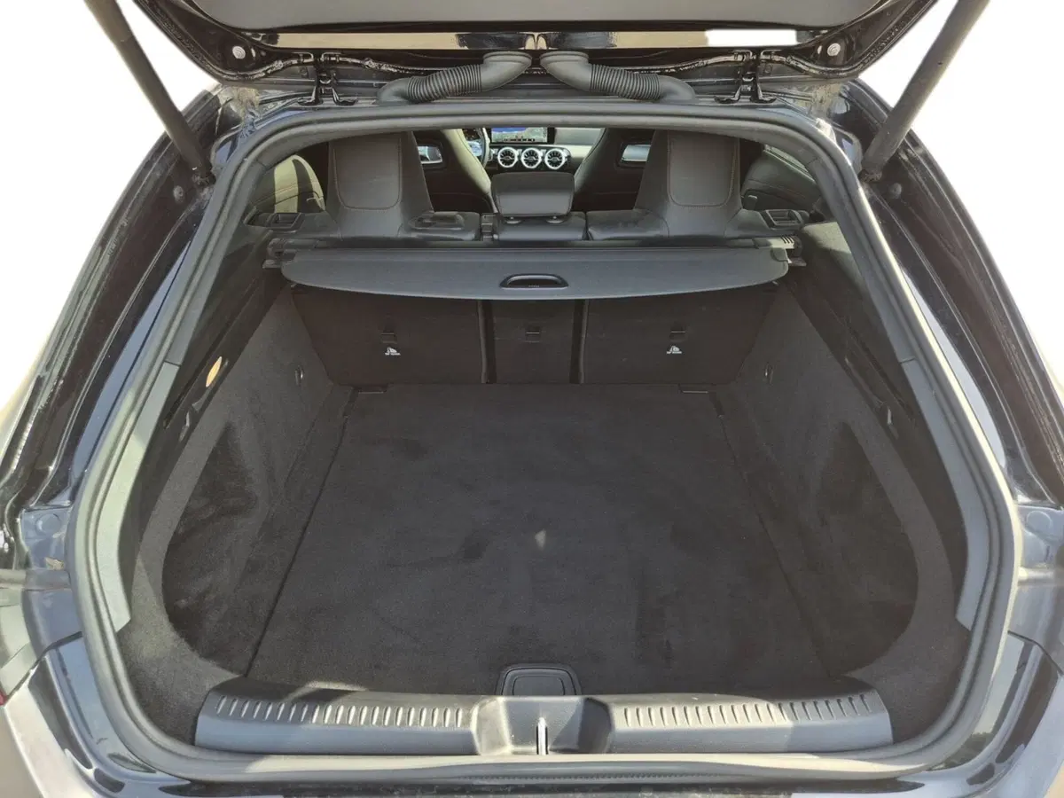 Mercedes-Benz CLA Shooting Brake usata  (12)