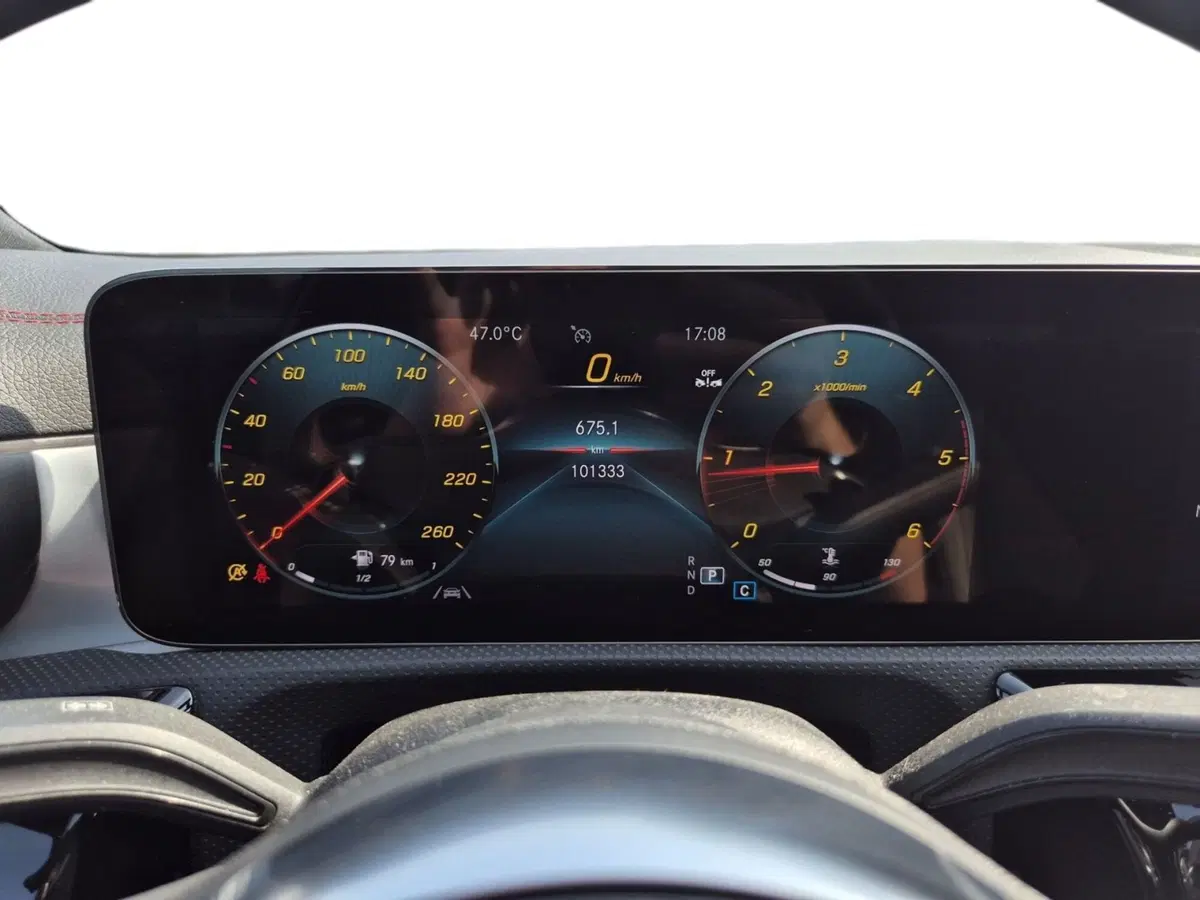 Mercedes-Benz CLA Shooting Brake usata  (14)